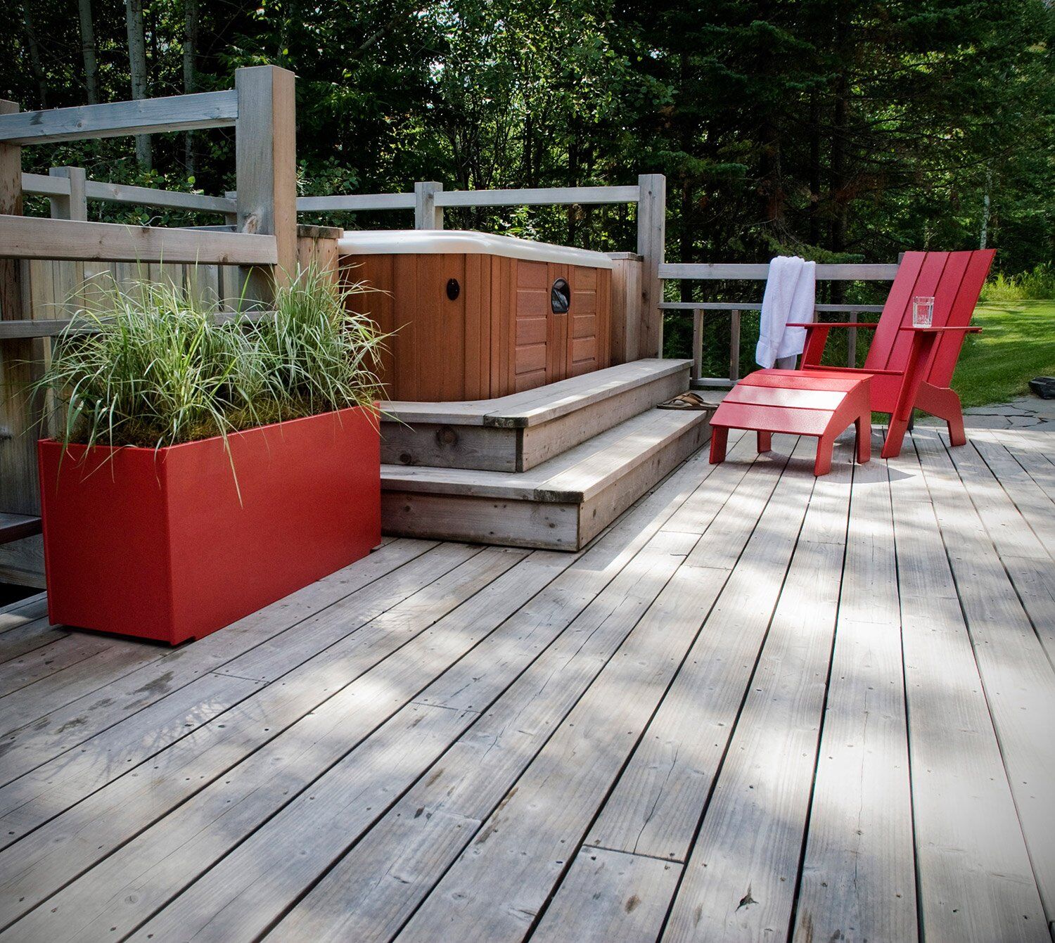 adirondack_ottoman_planter_hottub_deck_2048x2048