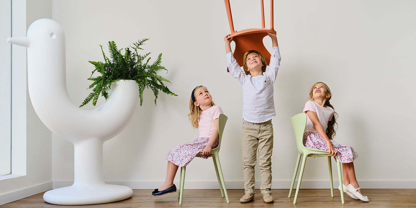 chairs-childrens-furniture-design-hospitality-contract-love-eugeni-quitllet-vondom-12