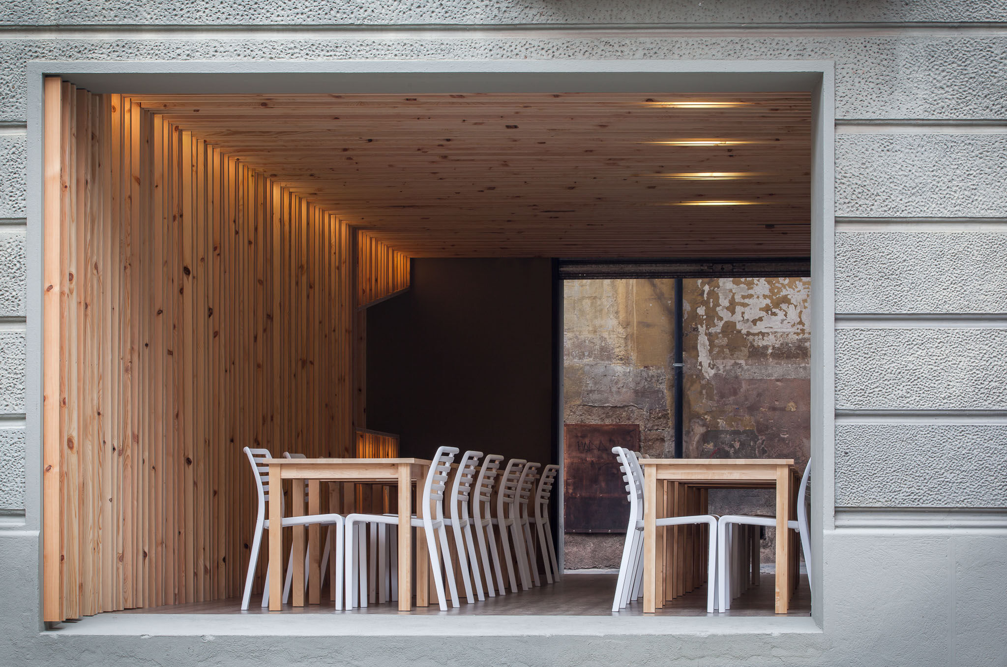 00865_resol_lama_weiss_03