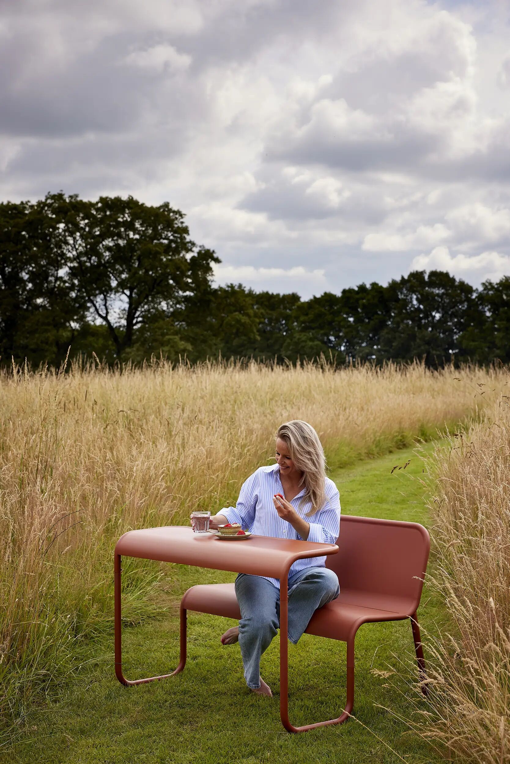 5737123371-soullmate-picnic-table-terracotta2VHRa9yxBCrDmX