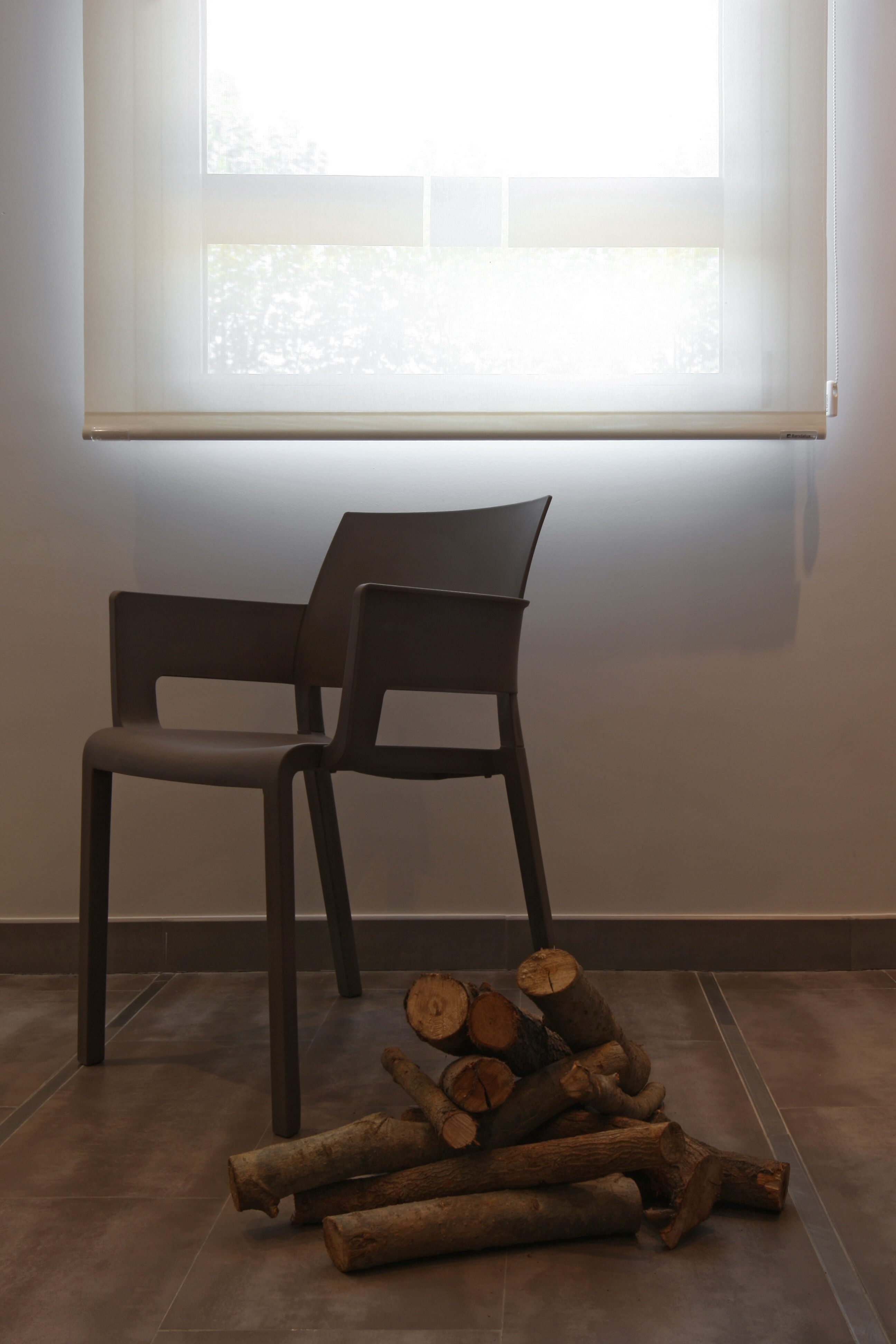 00771_resol_fiona_armlehnen_schokolade_03