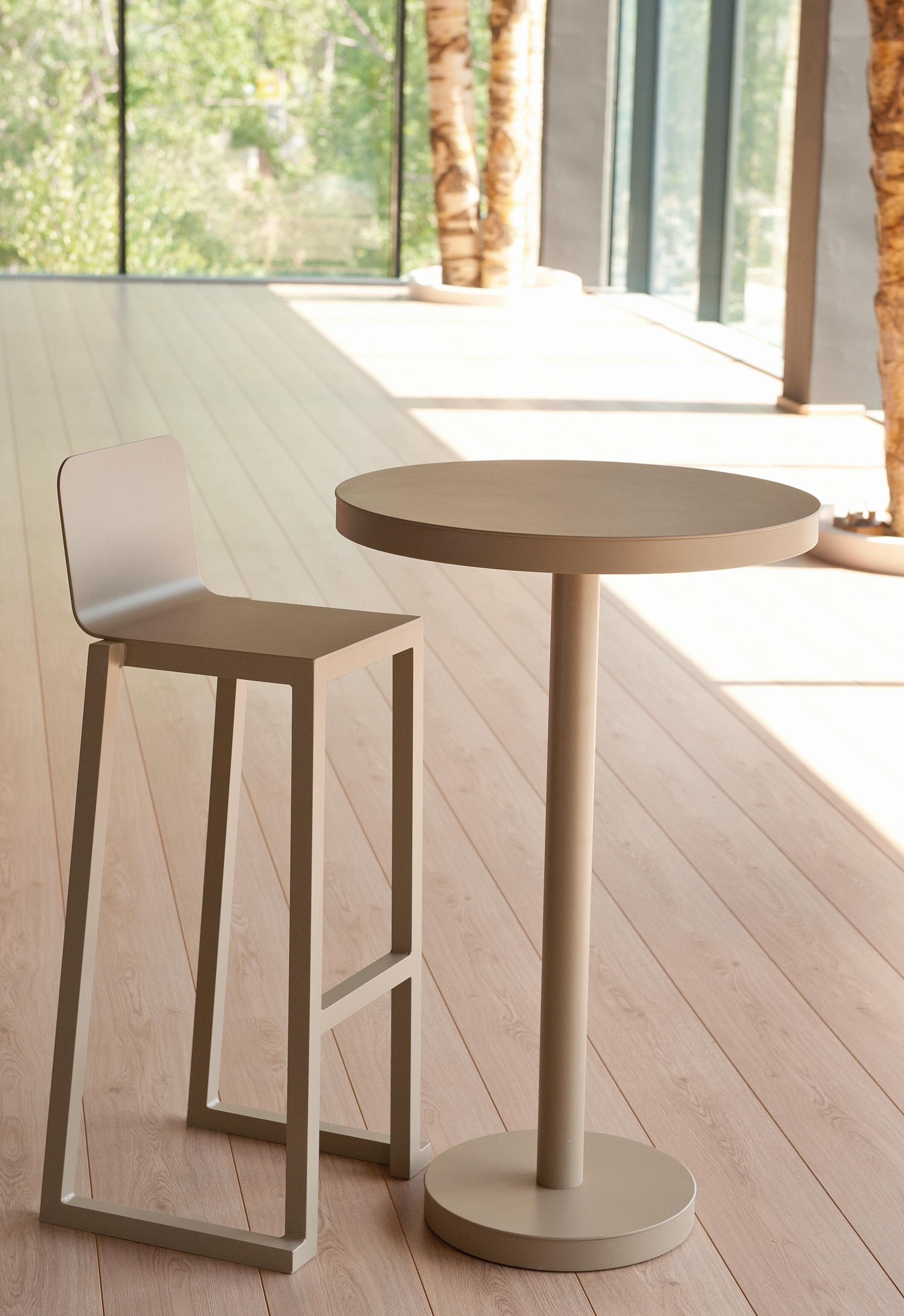 01397_resol_barcino_barstuhl_sand_02