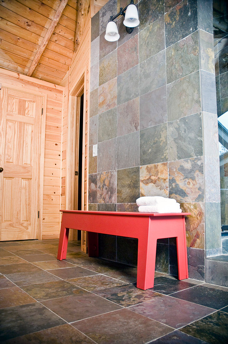 hc_bench58_lodge20180802-30410-5ahy3r