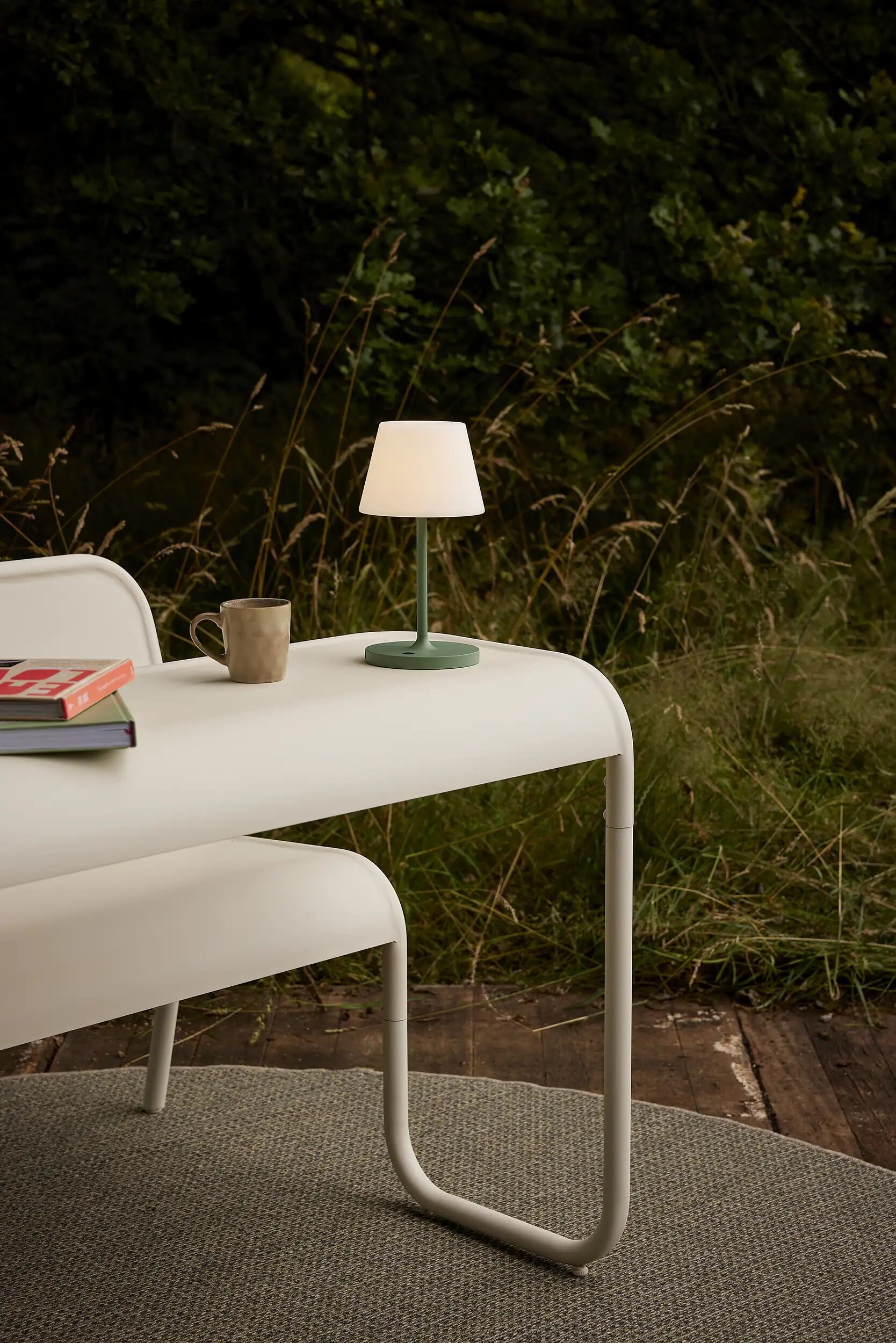 5739123392-soullmate-picnic-table-beige2SwzJ2AtGyyxzd