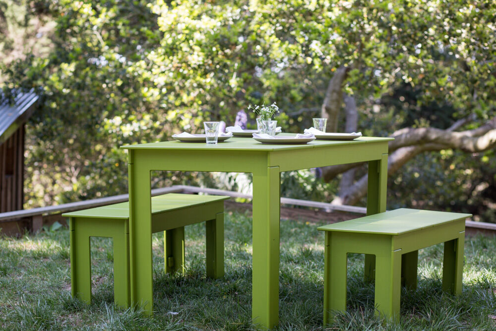 lollygagger_picnic_table_yard_120180802-30410-16b8gb0