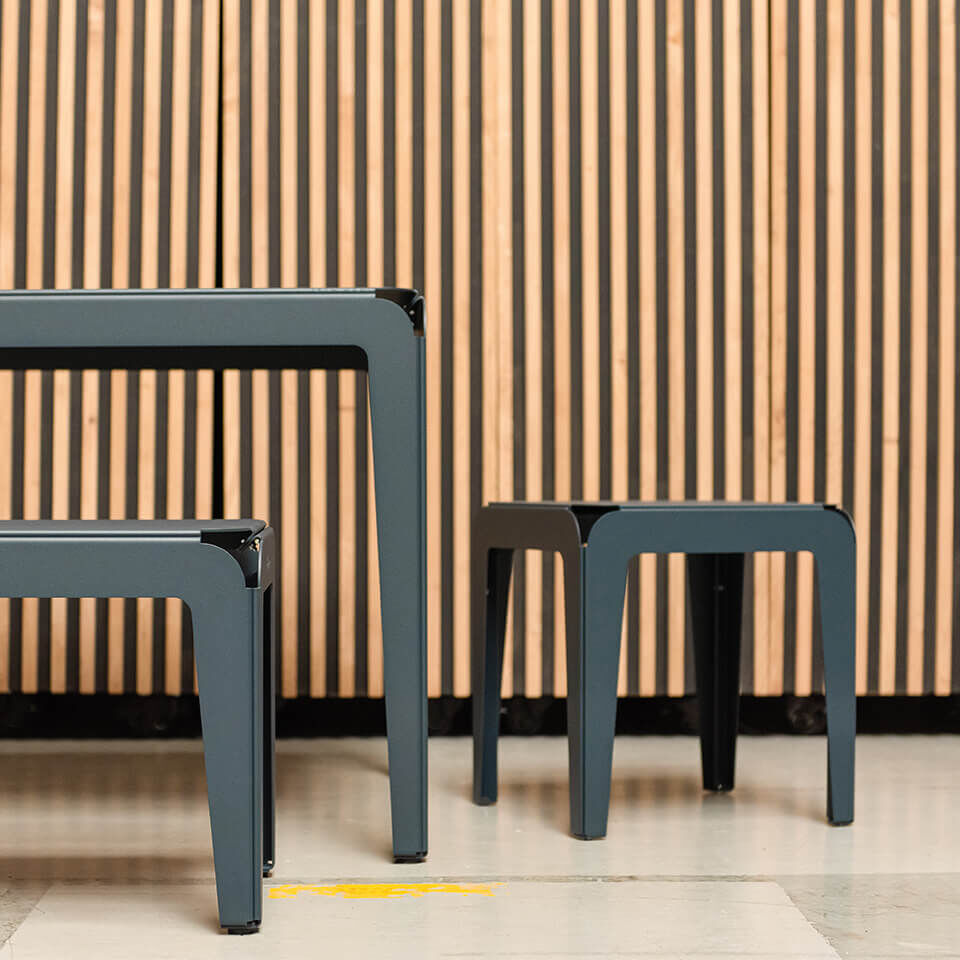 Weltevree-bended-serie-grey-blue-stool-set