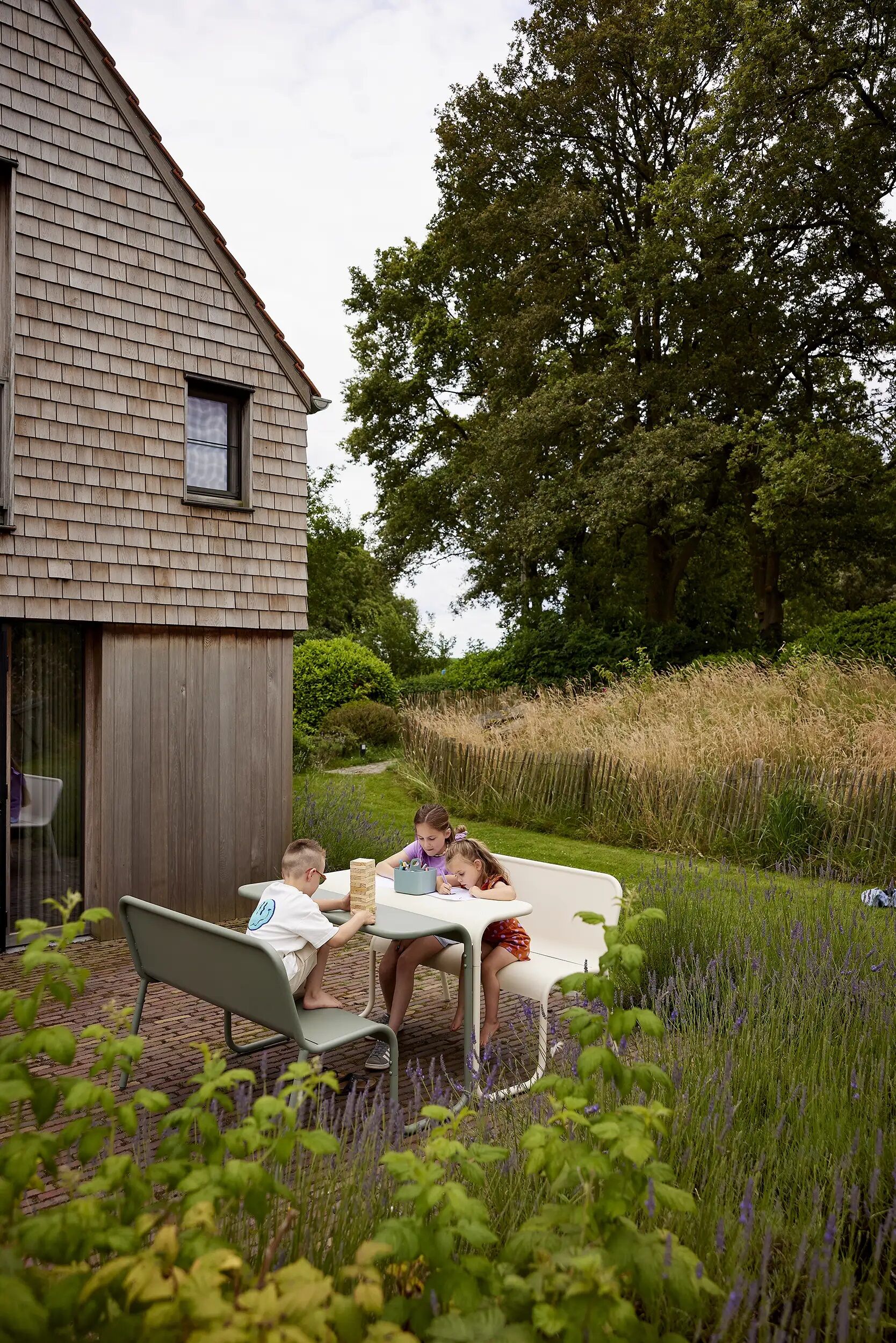 5735123351-soullmate-picnic-table-greenGcA4jfPshjhKE