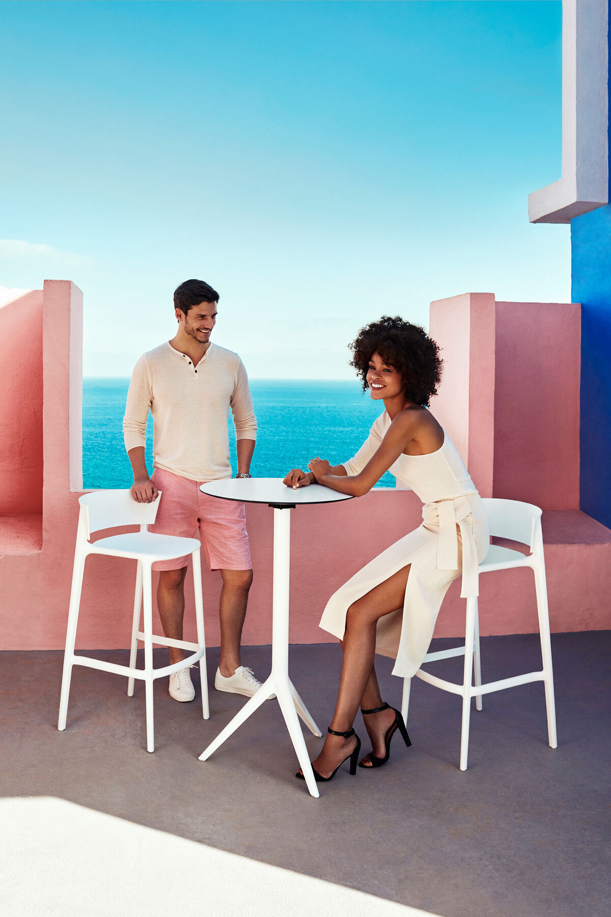 vondom-contract-furniture-design-hospitality-complements-outdoor-chairs-africa-collection-by-Eugeni-Quitllet-9